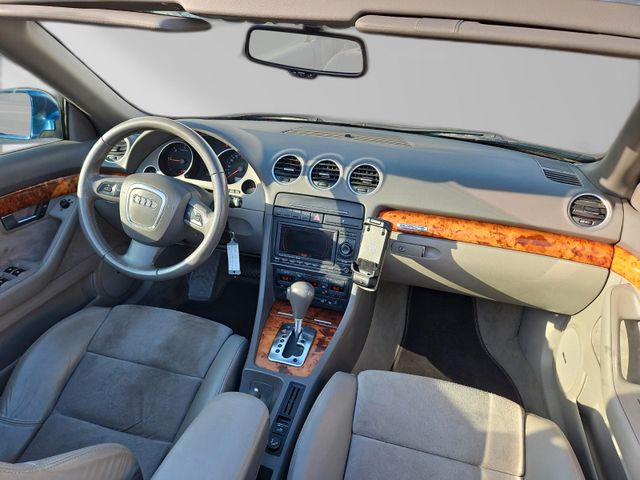 Audi A4 Bild 11