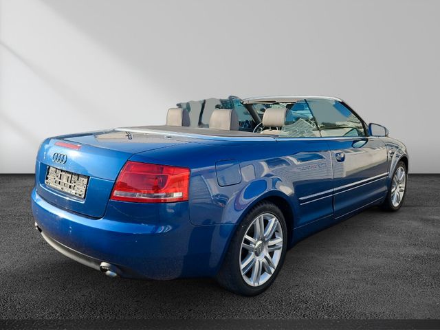 Audi A4 Bild 6