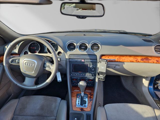 Audi A4 Bild 9