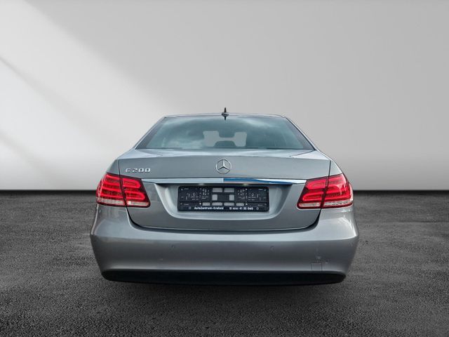 Mercedes-Benz E 200 Bild 4