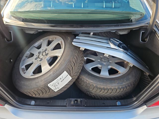 Mercedes-Benz E 200 Bild 12