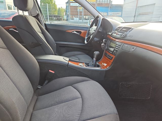 Mercedes-Benz E 200 Bild 14
