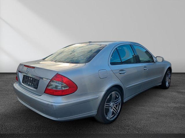 Mercedes-Benz E 200 Bild 5