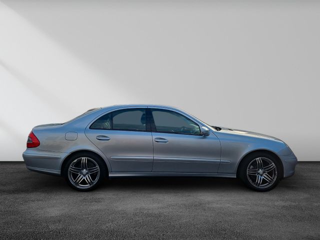 Mercedes-Benz E 200 Bild 6