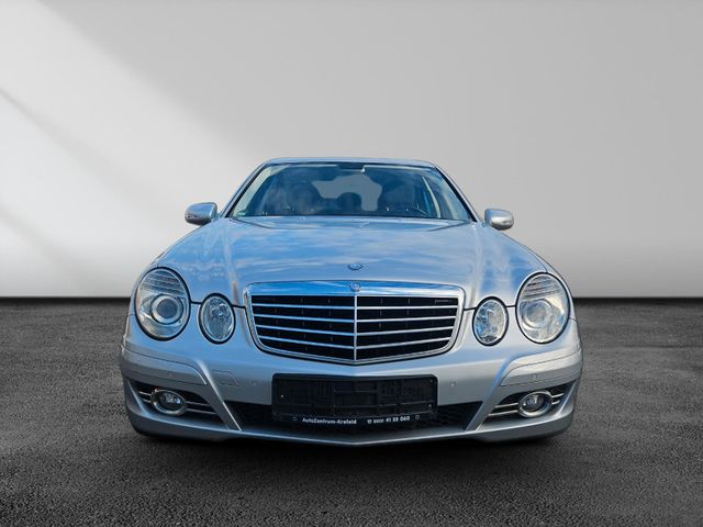 Mercedes-Benz E 200 Bild 8